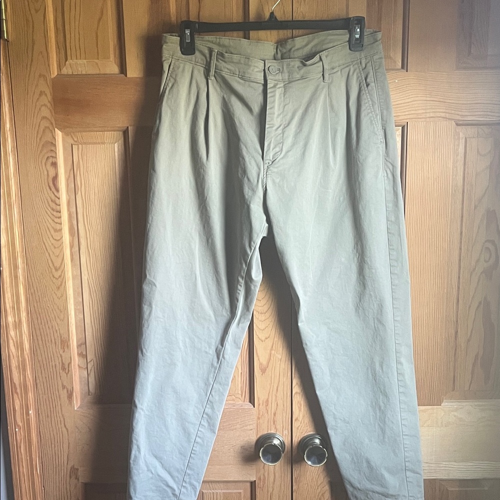 Zara Women's Straight Leg Pants - Olive Green